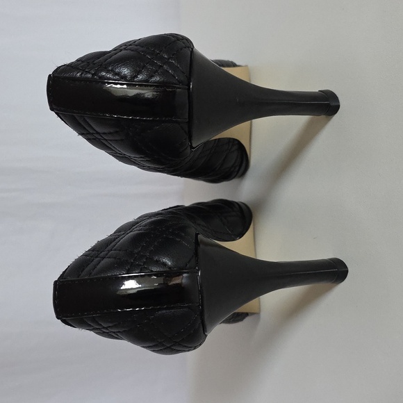 Adrienne Vittadini Black Leather Upper Shoes. Size 6 1/2 Medium. - Picture 3 of 10